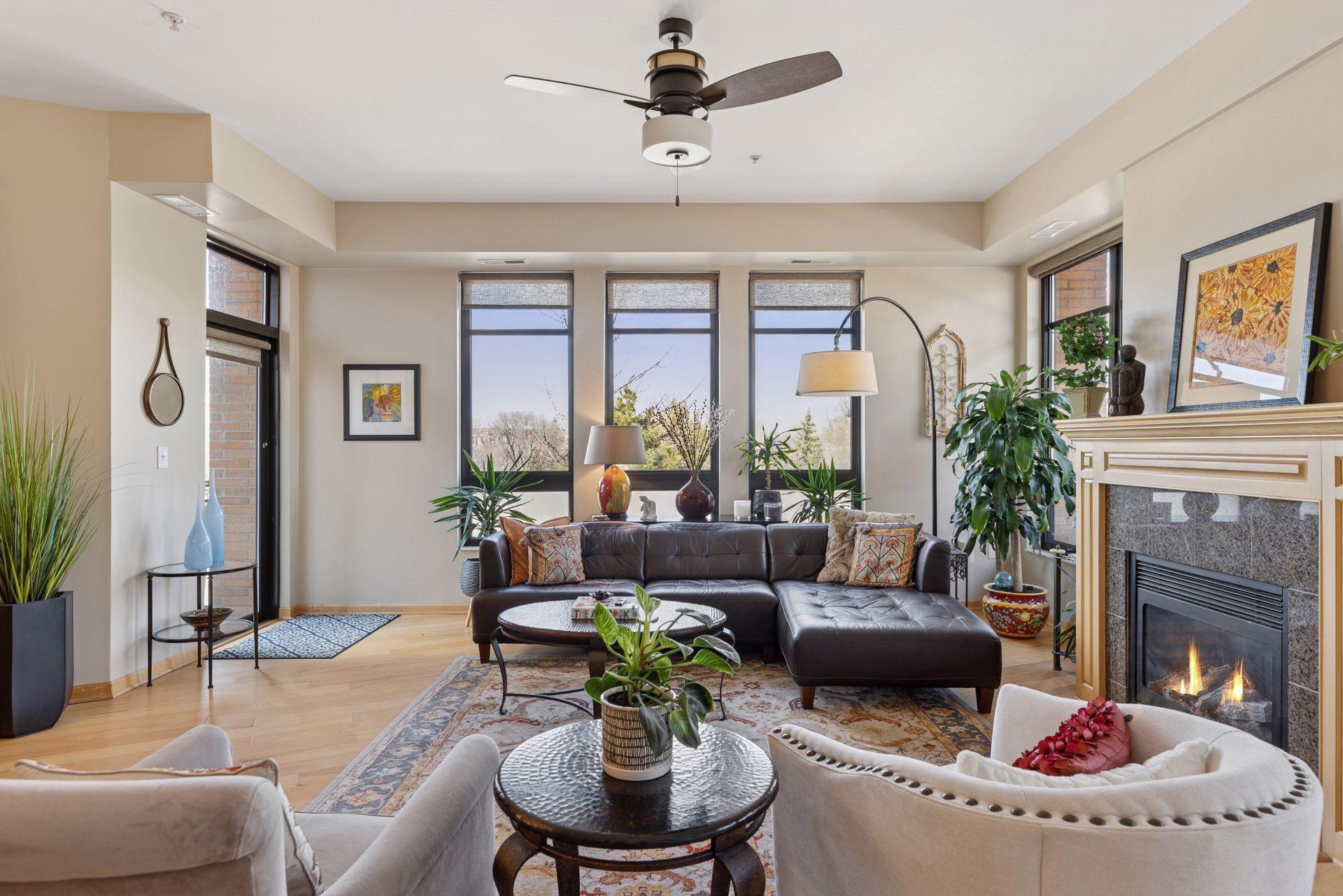 3707 Grand Way 100