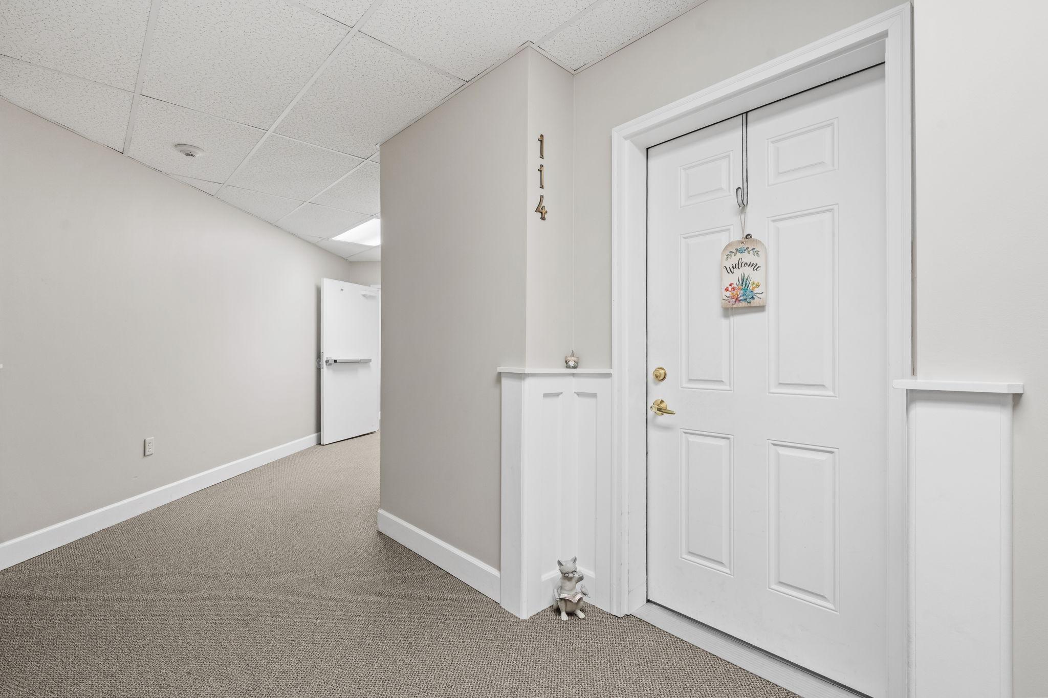 2231 Penn Place 114