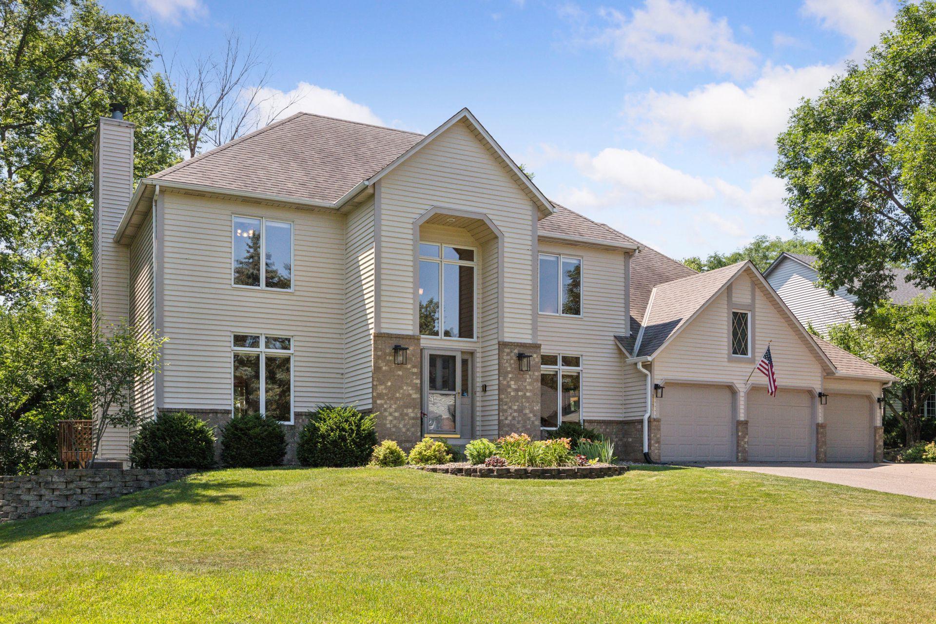 8943 Sylvan Ridge
