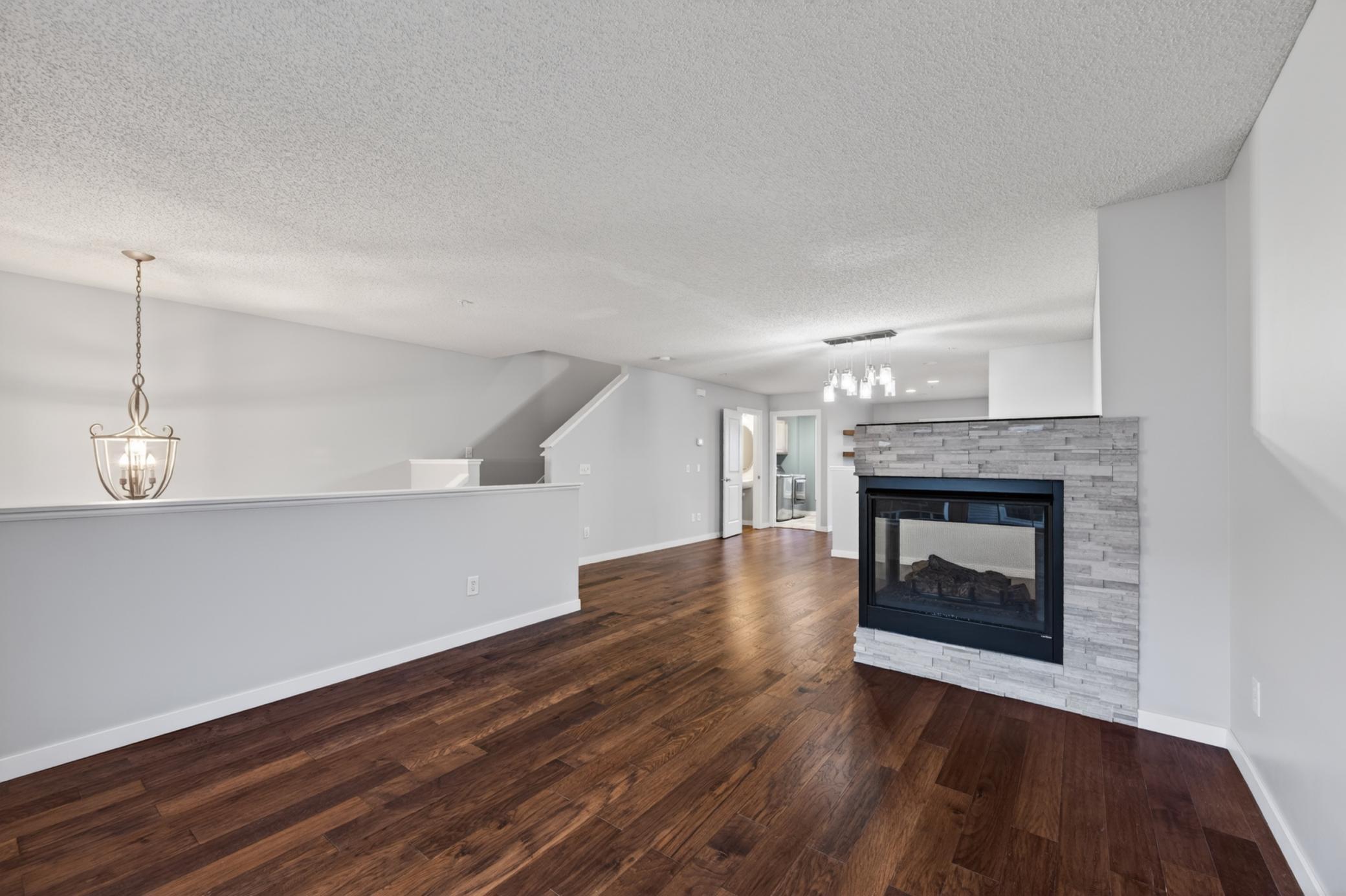 900 Ledgestone Drive