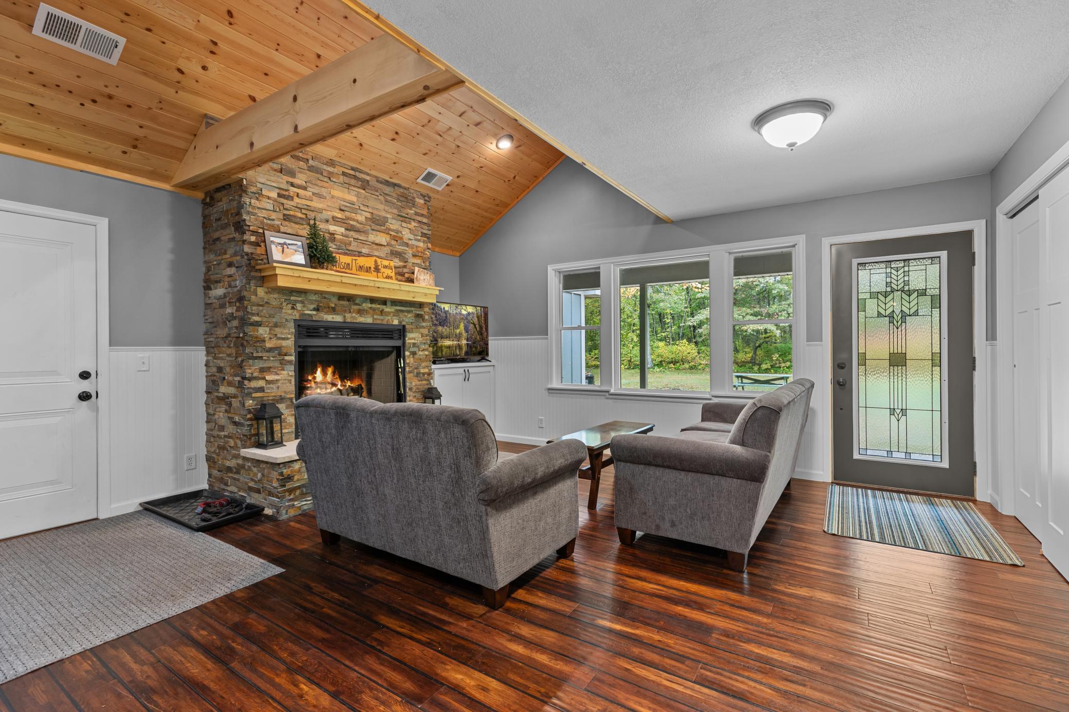 27499 W Twin Lake Drive