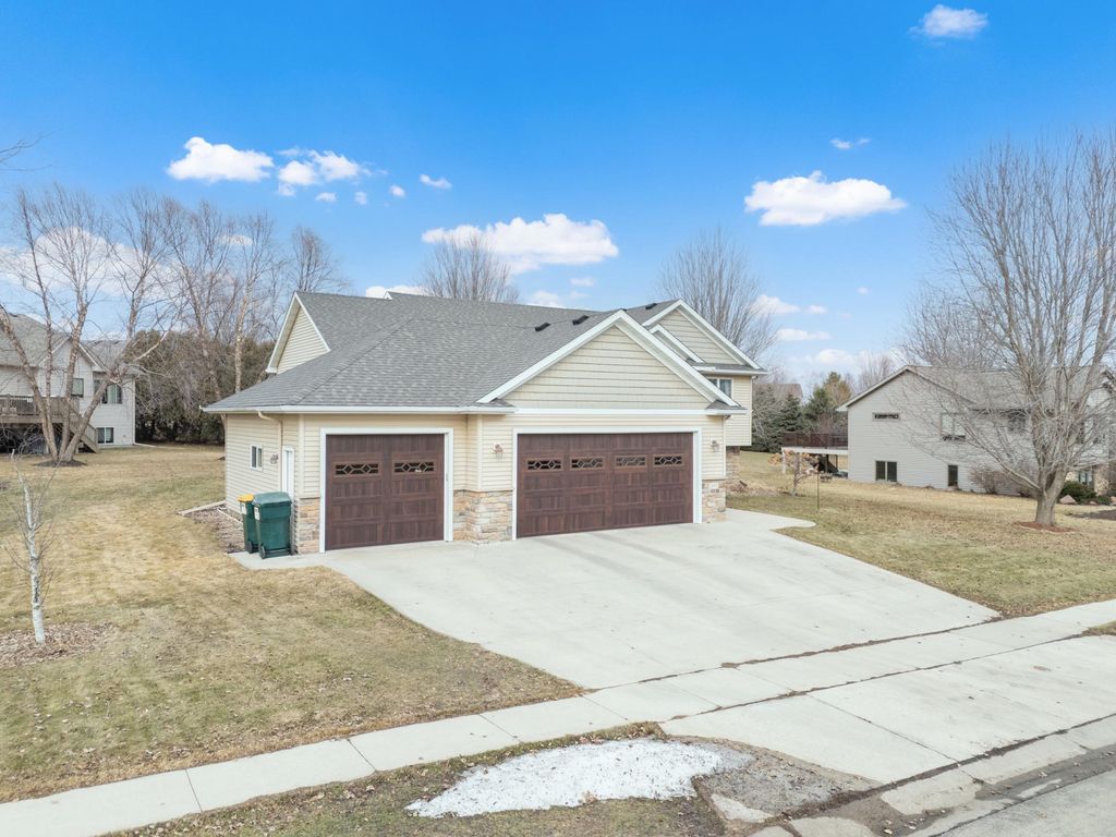 Photo of 2359 Scenic Point Drive SW, Rochester, MN 55902 (MLS # 7039566)