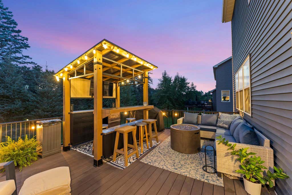 Photo of 1420 Summit Court, Stillwater, MN 55082 (MLS # 7130260)