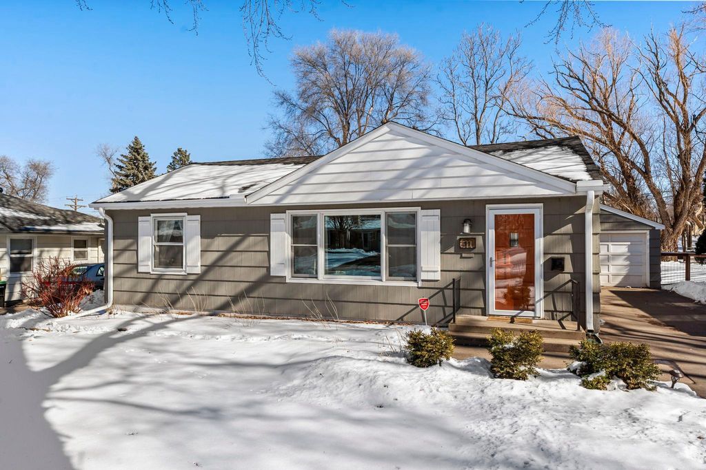 Photo of 311 Monroe Avenue S, Edina, MN 55343 (MLS # 7021238)