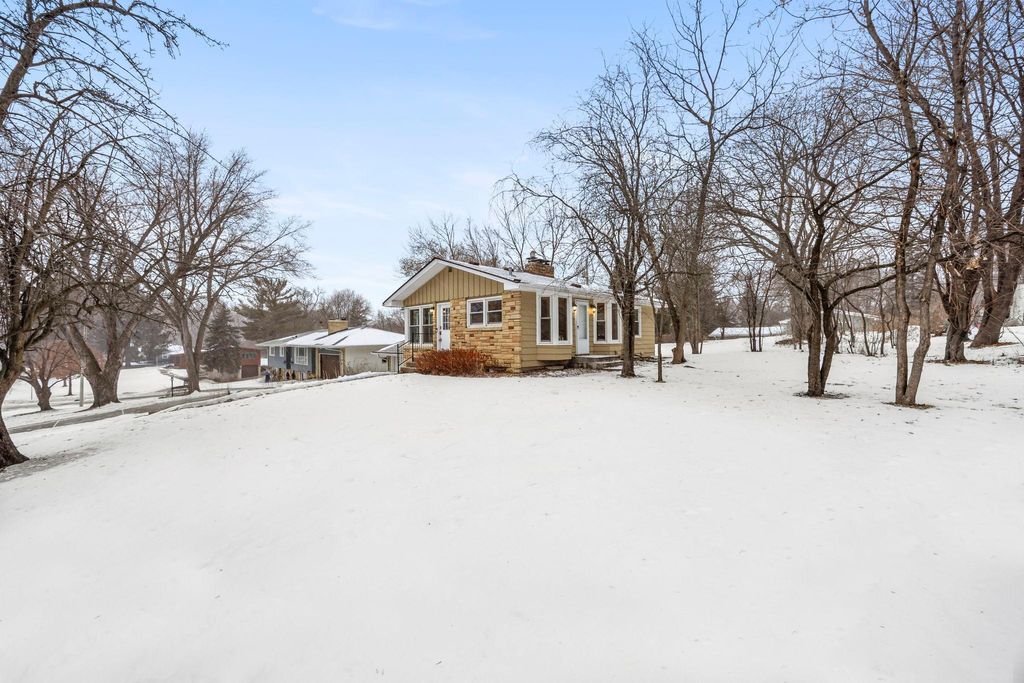 Photo of 1171 Ingerson Road, Arden Hills, MN 55112 (MLS # 7010730)