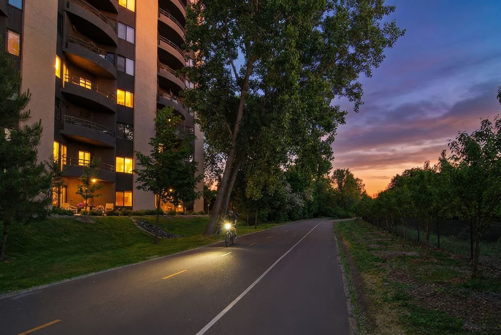 Photo of 3145 Dean Court #501, Minneapolis, MN 55416 (MLS # 7015385)