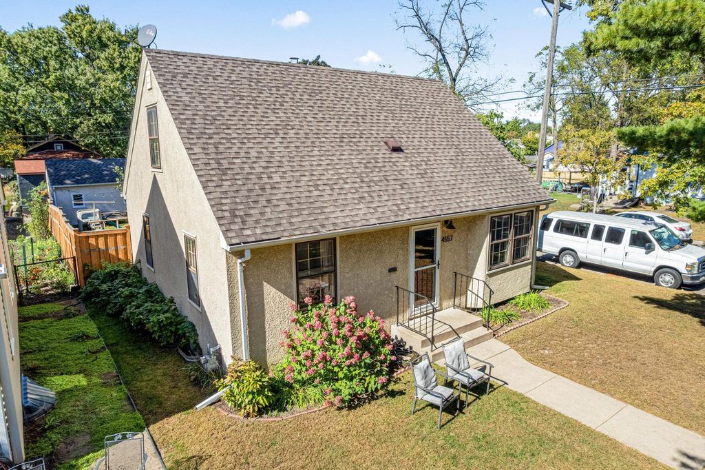 Photo of 4557 Queen Avenue N, Minneapolis, MN 55412 (MLS # 7026781)