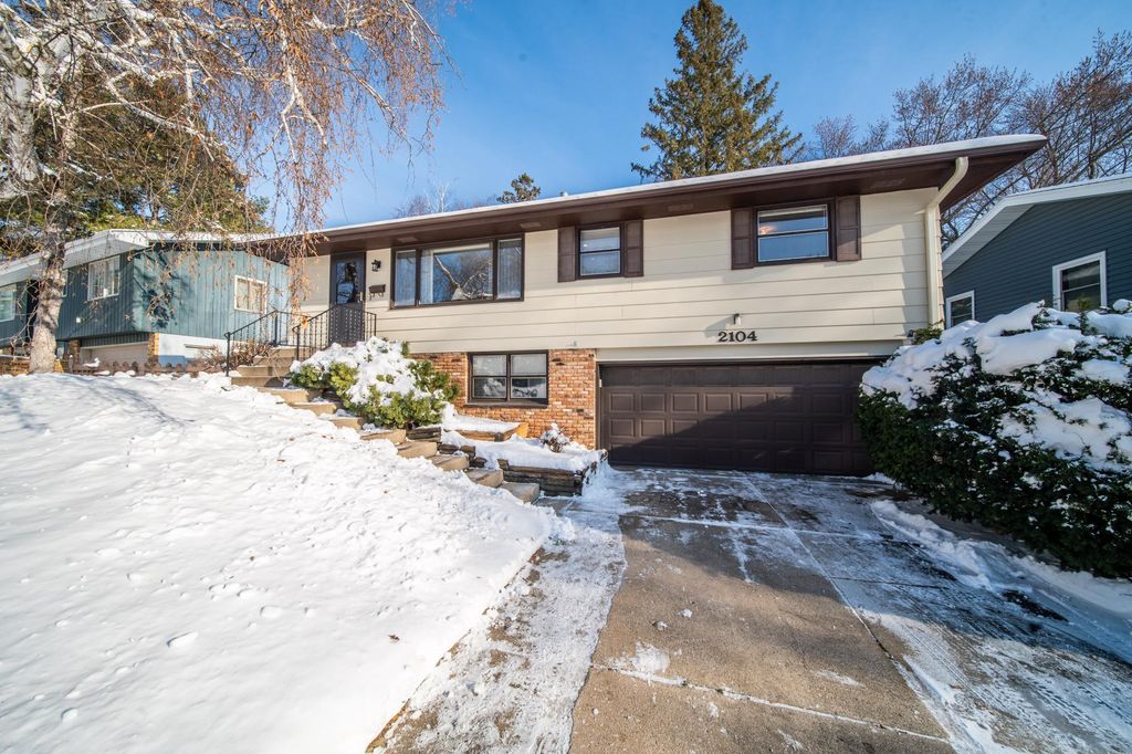 Photo of 2104 21st Avenue NW, Rochester, MN 55901 (MLS # 6823203)