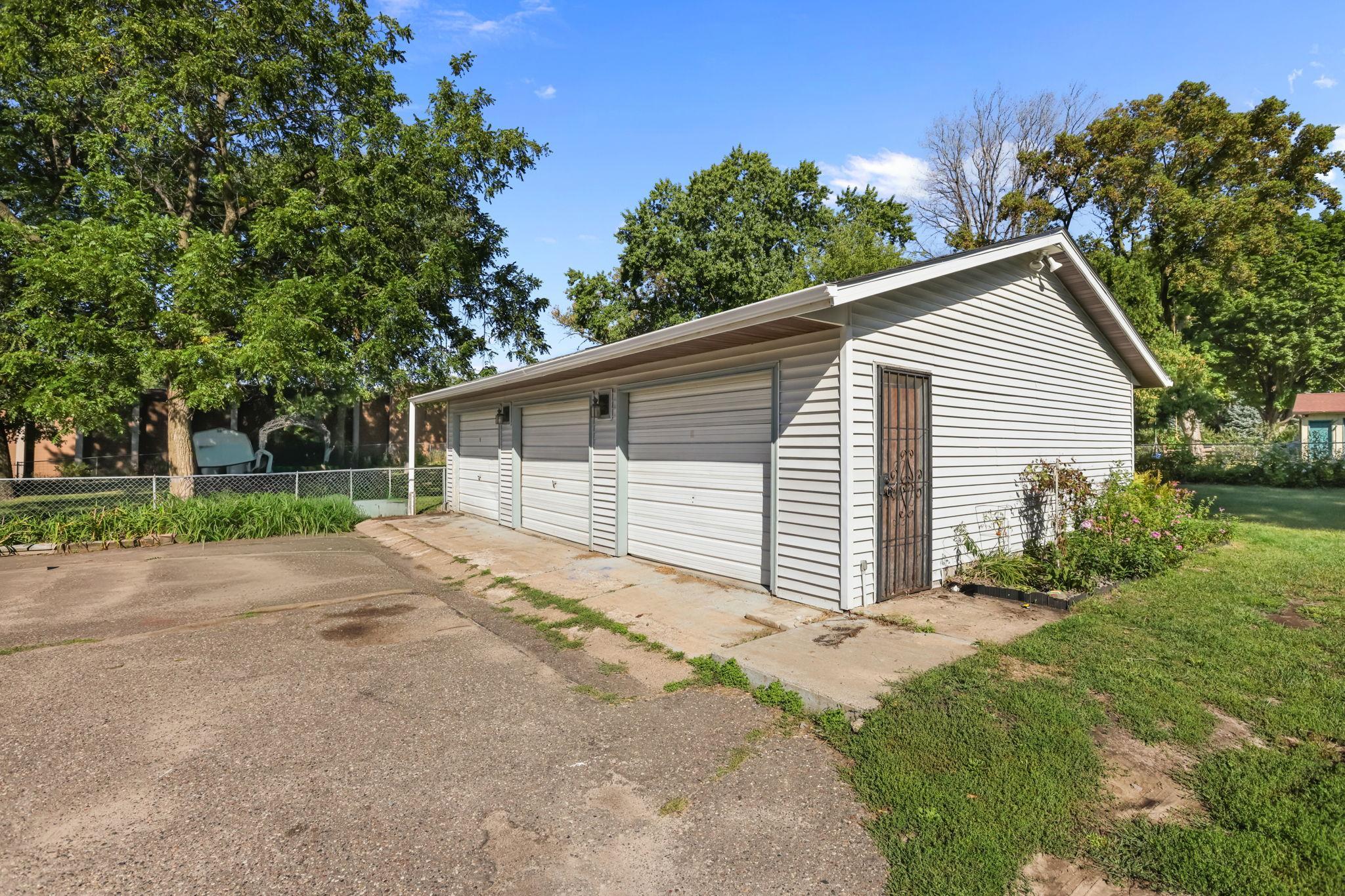 2811 Centerville Road