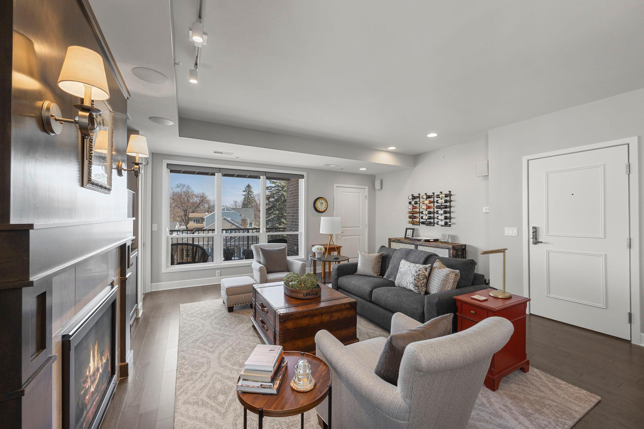 3980 Wooddale Avenue S 302