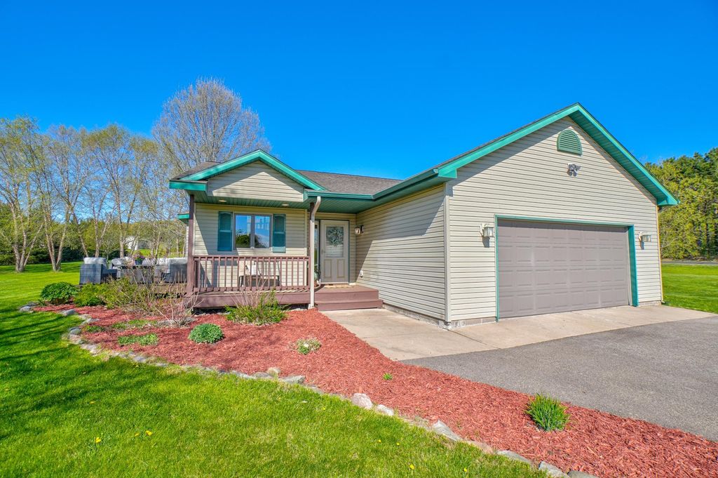 Photo of 897 217th Street, Osceola, WI 54020 (MLS # 7074272)