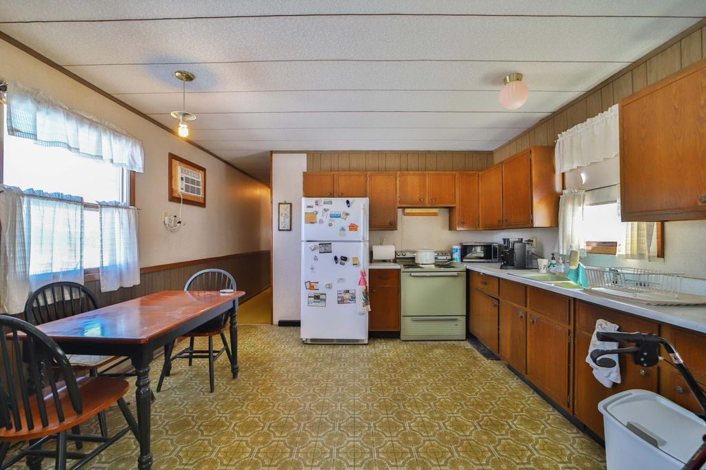 Photo of 109 Velkommen Street NE, Staples, MN 56479 (MLS # 7044527)