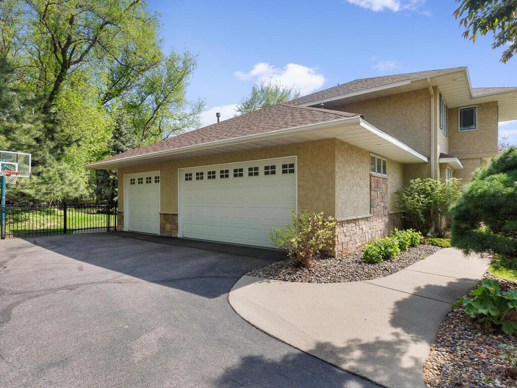 10085 183rd Street W