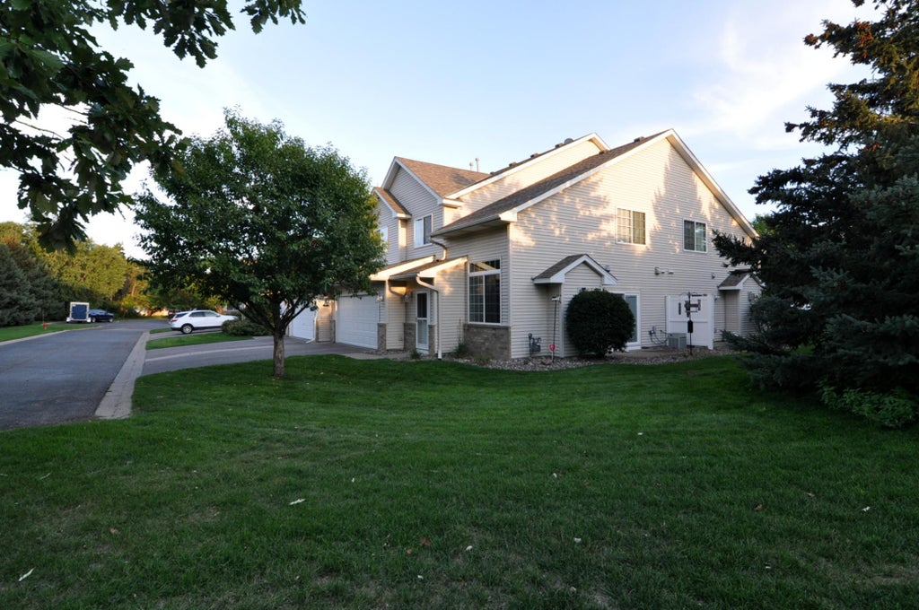 Photo of 8846 92nd Street S, Cottage Grove, MN 55016 (MLS # 7142590)