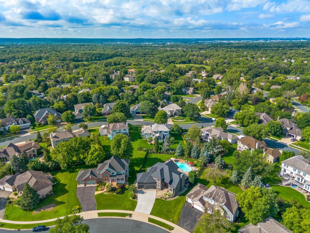 Photo of 9548 Virginia Avenue S, Bloomington, MN 55438 (MLS # 7070111)