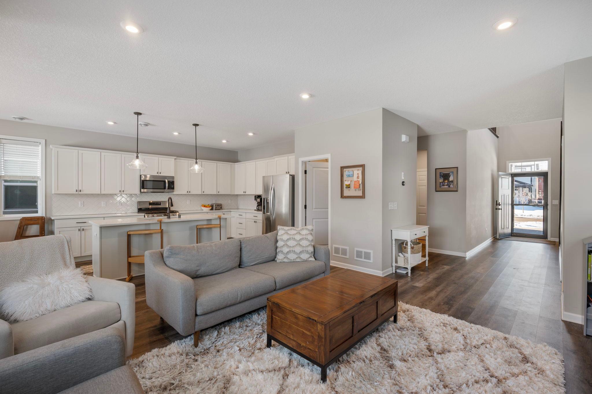 9965 Avocet Street NW