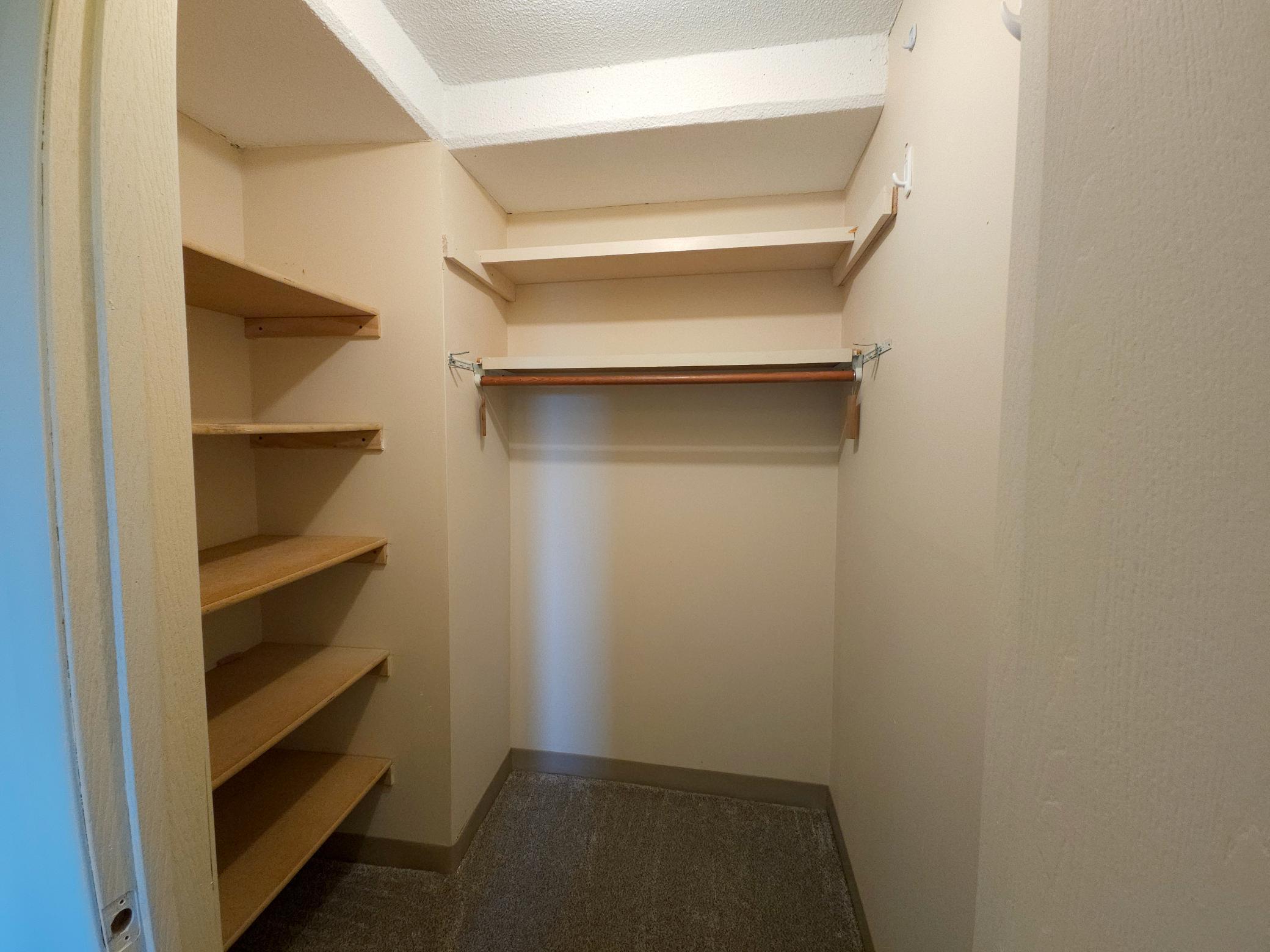 1181 Edgcumbe Road 709