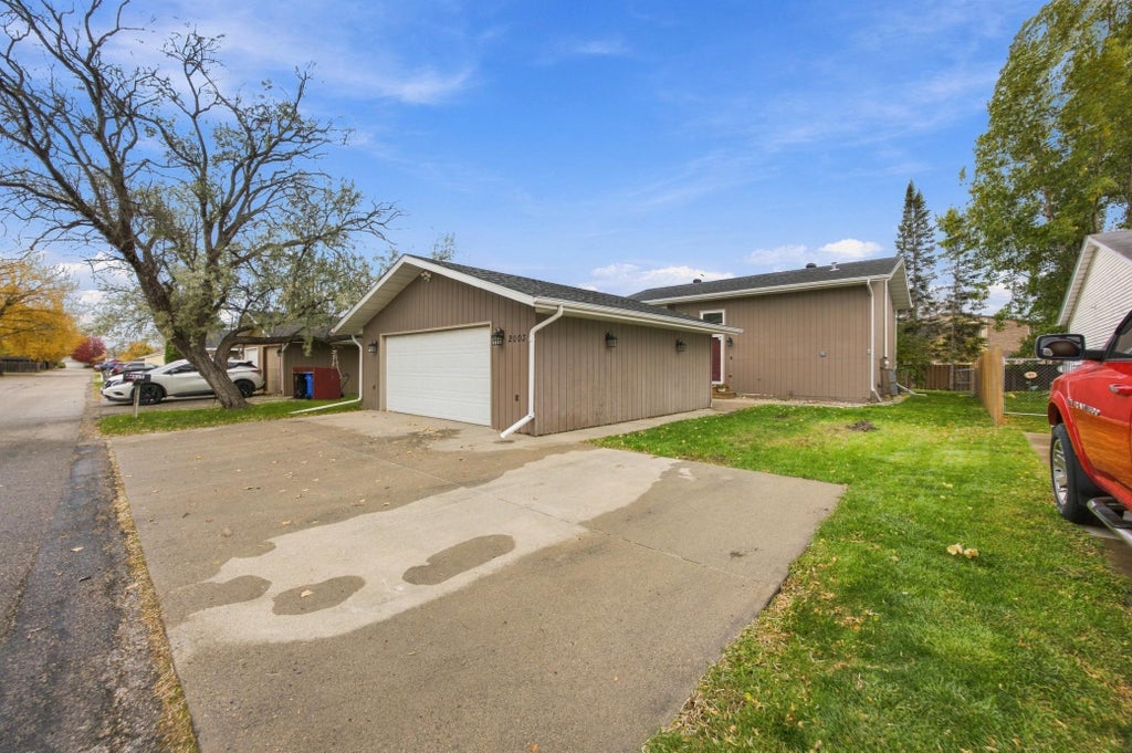 Photo of 2003 32nd Avenue S, Fargo, ND 58103 (MLS # 7164532)