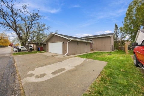 Photo of 2003 32nd Avenue S, Fargo, ND 58103 (MLS # 7164532)