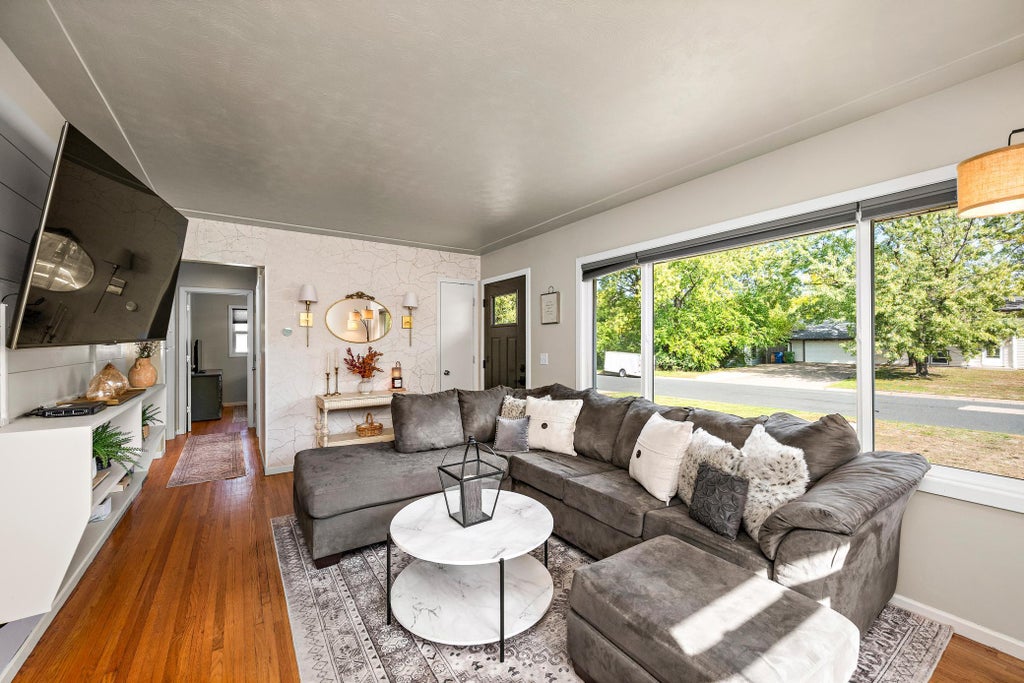 Photo of 5604 NE 5th Street NE, Fridley, MN 55432 (MLS # 7160287)