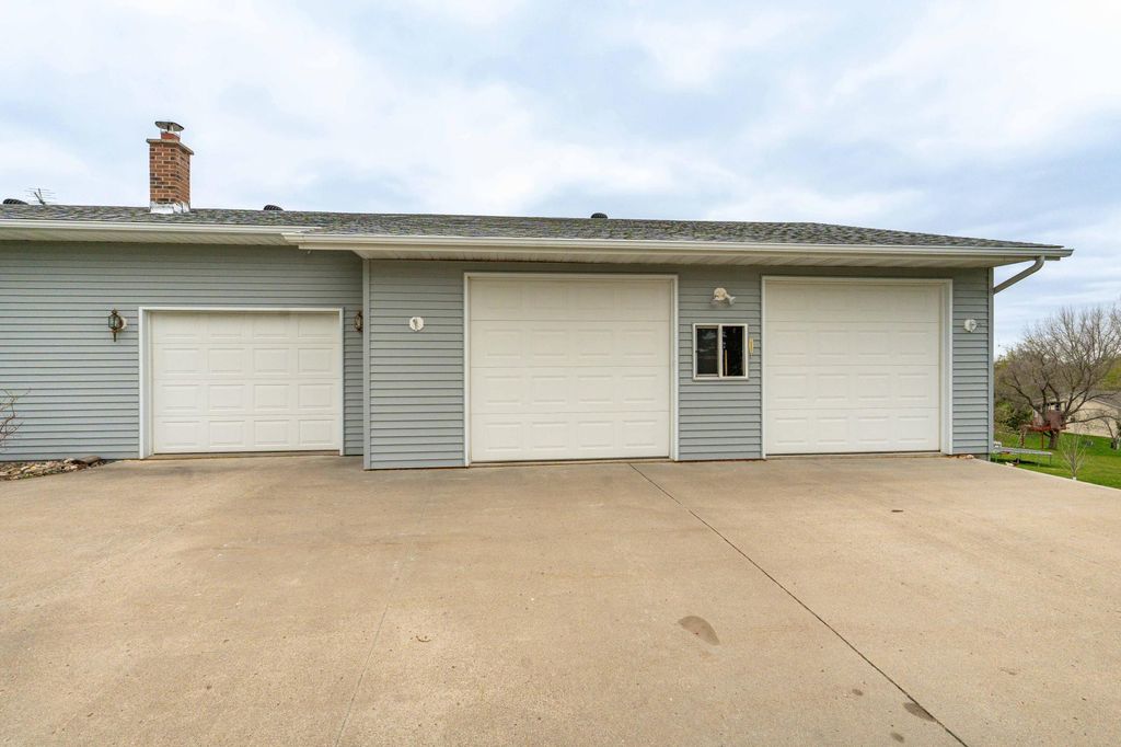 Photo of 16990 River Oaks Boulevard, Fergus Falls, MN 56537 (MLS # 7072649)