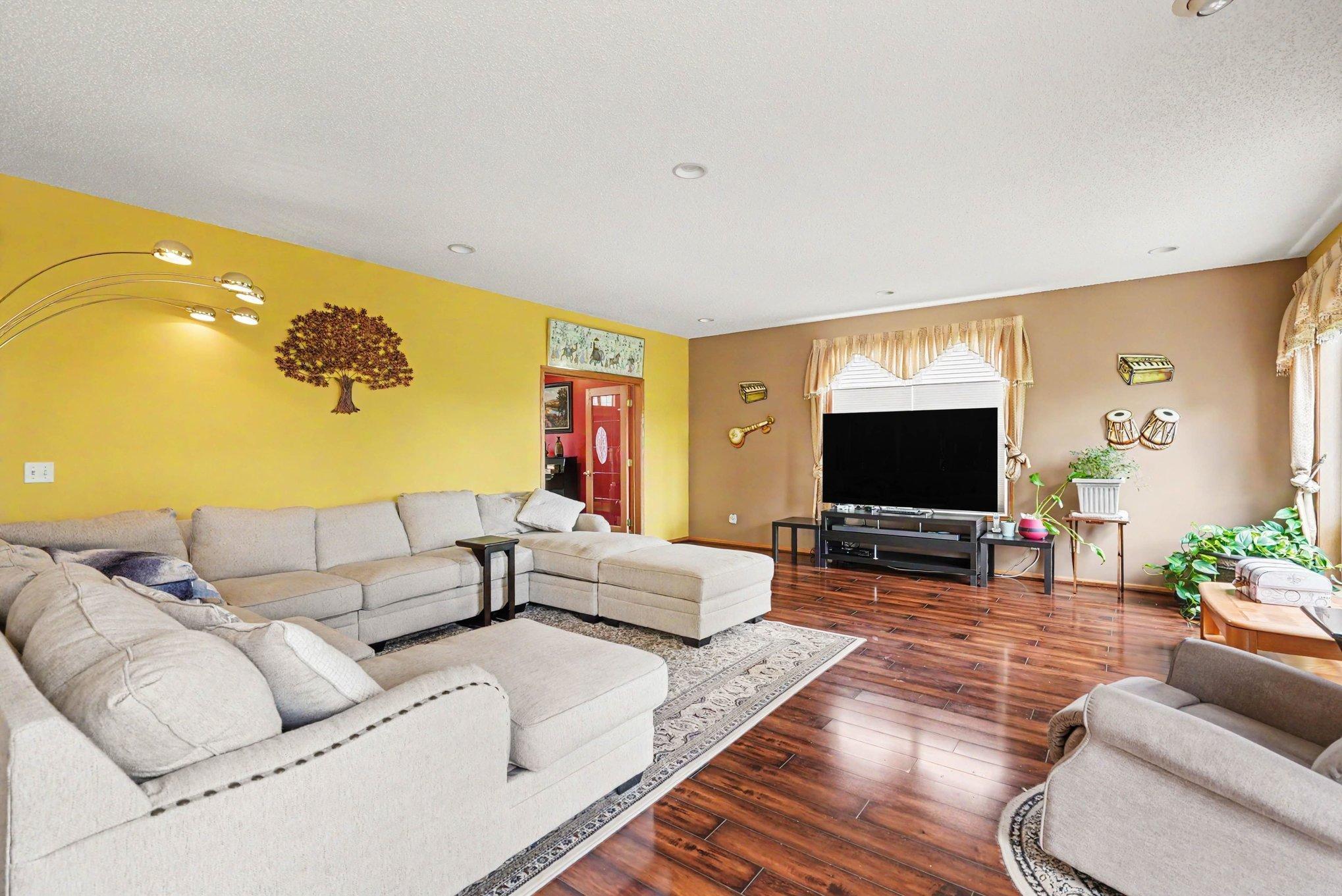 6452 Pheasant Hills Drive