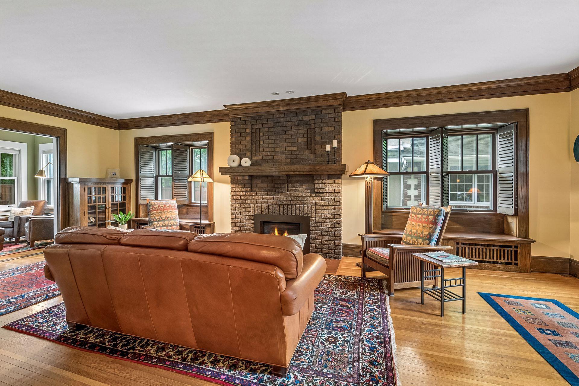 4711 Dupont Avenue S