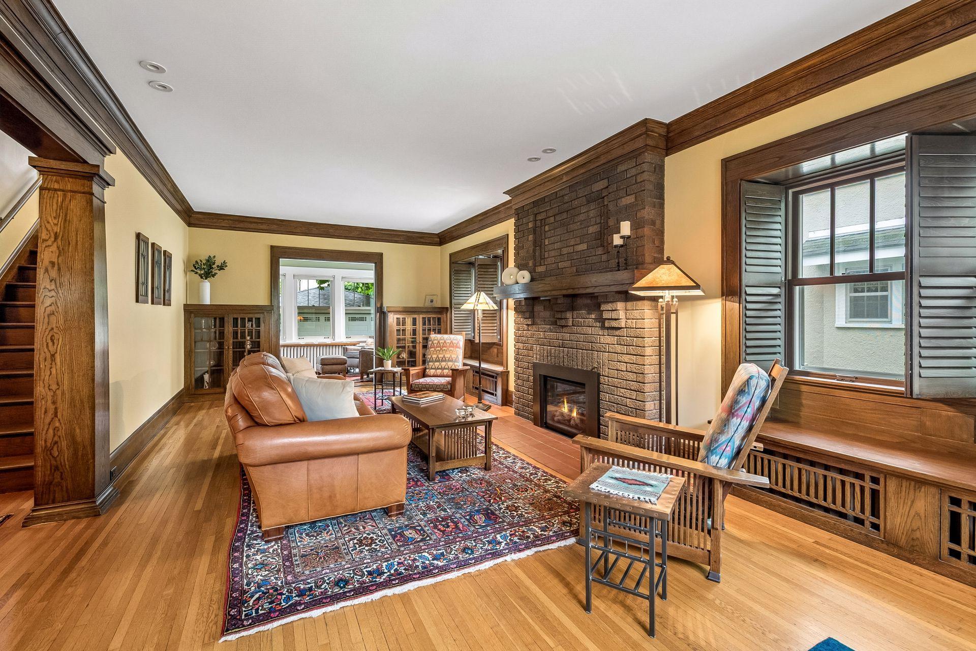 4711 Dupont Avenue S