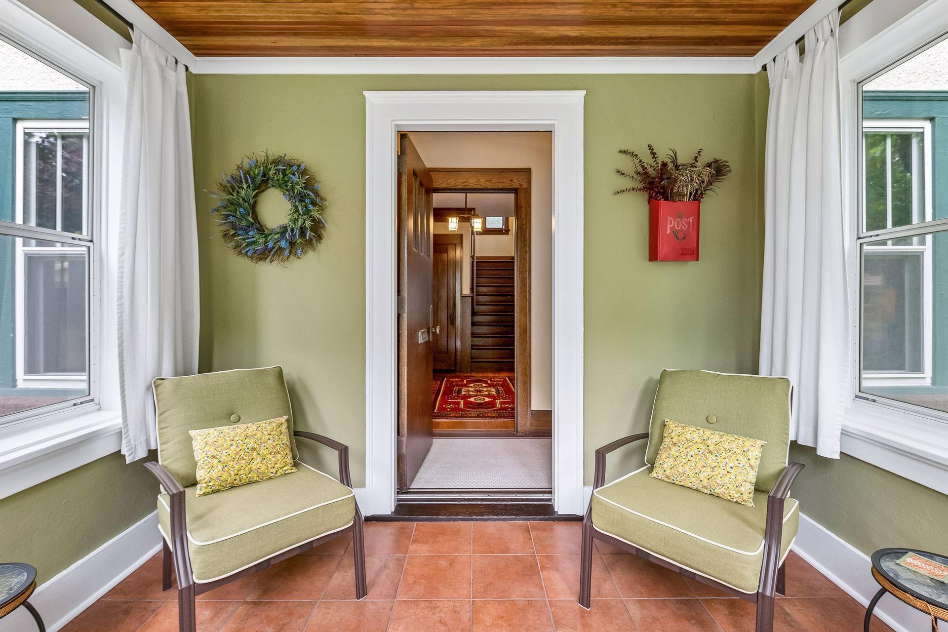 4711 Dupont Avenue S