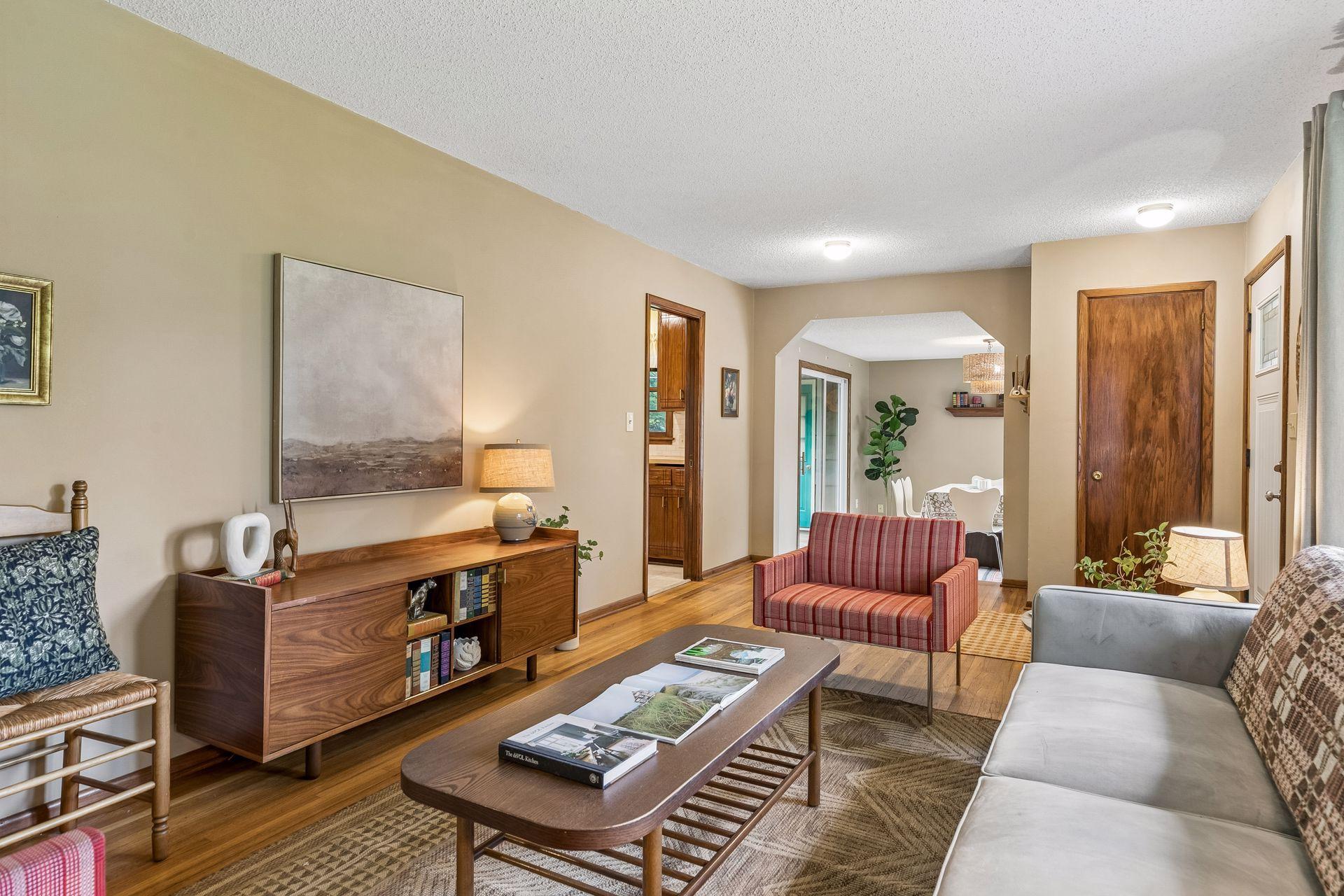 3572 Emerald Drive