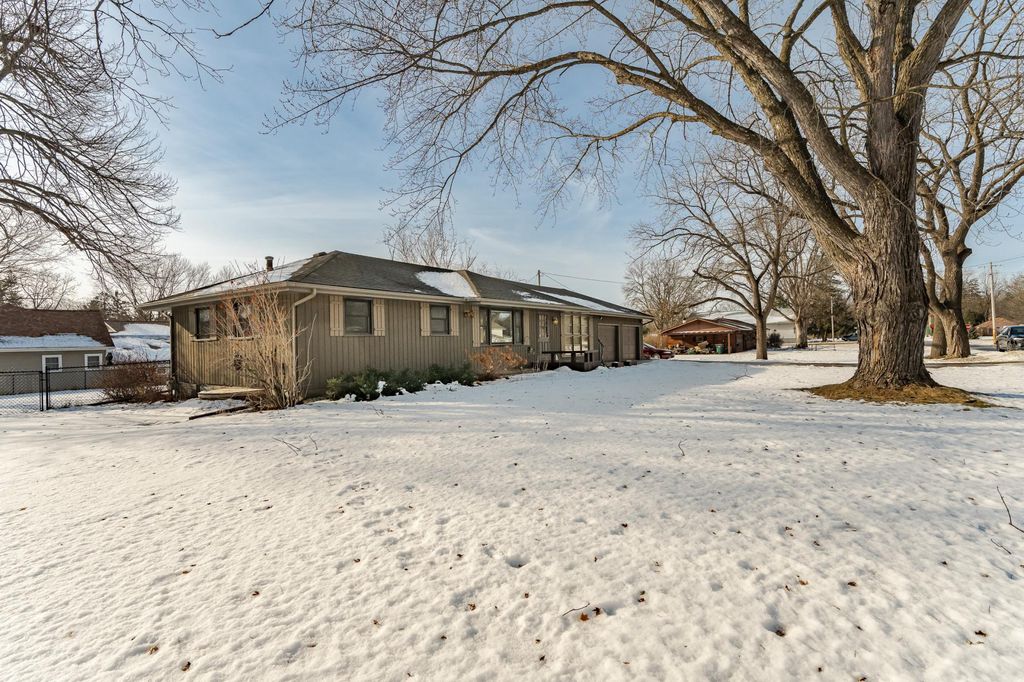 Photo of 40 4th Street NE, Oronoco, MN 55960 (MLS # 7002237)