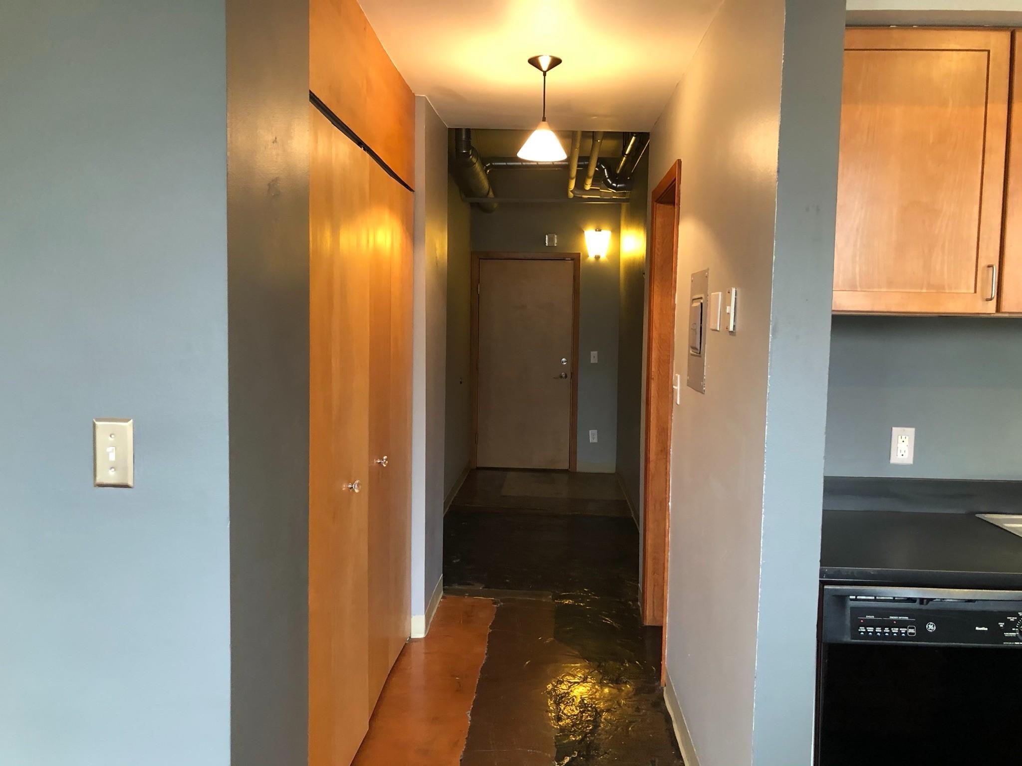 488 Wabasha Street N 201