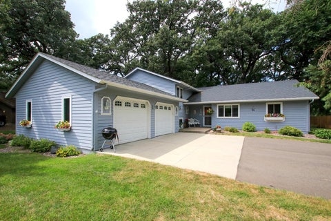 Photo of 450 School Road NW, Hutchinson, MN 55350 (MLS # 7125633)