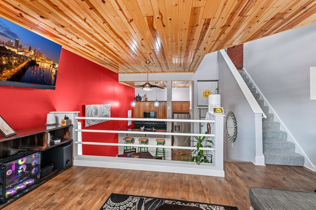 Photo of 505 Selby Avenue #3, Saint Paul, MN 55102 (MLS # 7031357)