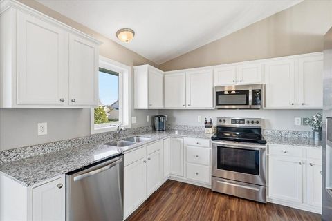 Photo of 820 River Terrace, Prescott, WI 54021 (MLS # 6809833)