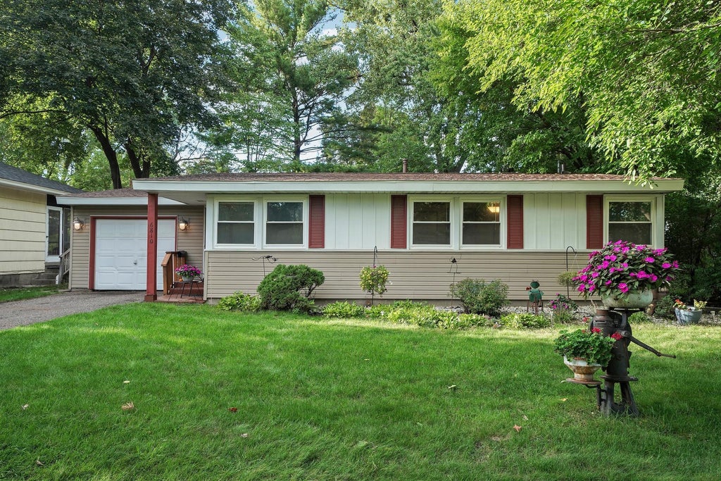 Photo of 6810 W 23rd Street, Saint Louis Park, MN 55426 (MLS # 7112853)