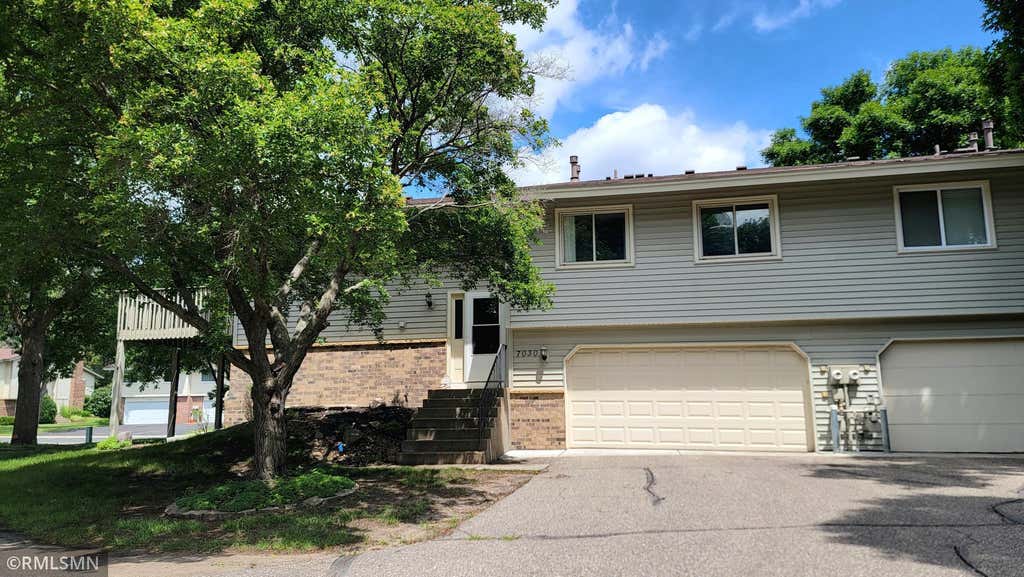 Photo of 7030 Pima Lane, Chanhassen, MN 55317 (MLS # 7099943)