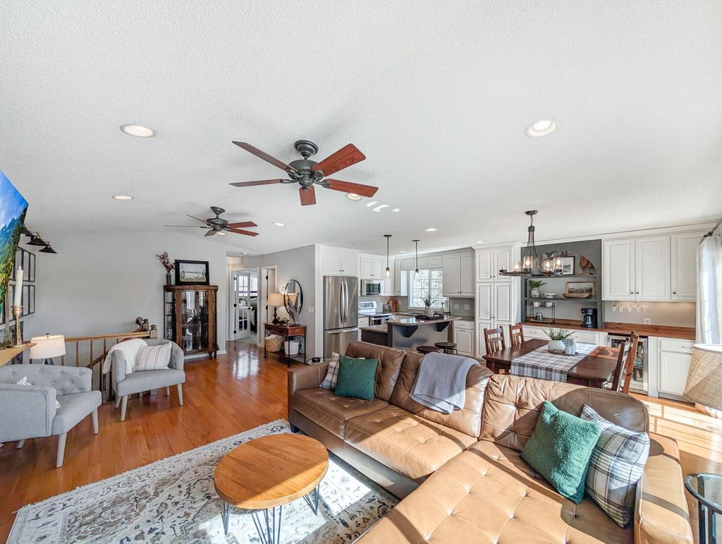 Photo of 14223 E 143rd Lane, Burnsville, MN 55337 (MLS # 7043491)