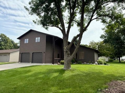Photo of 517 Sunrise Boulevard, Redwood Falls, MN 56283 (MLS # 6759238)
