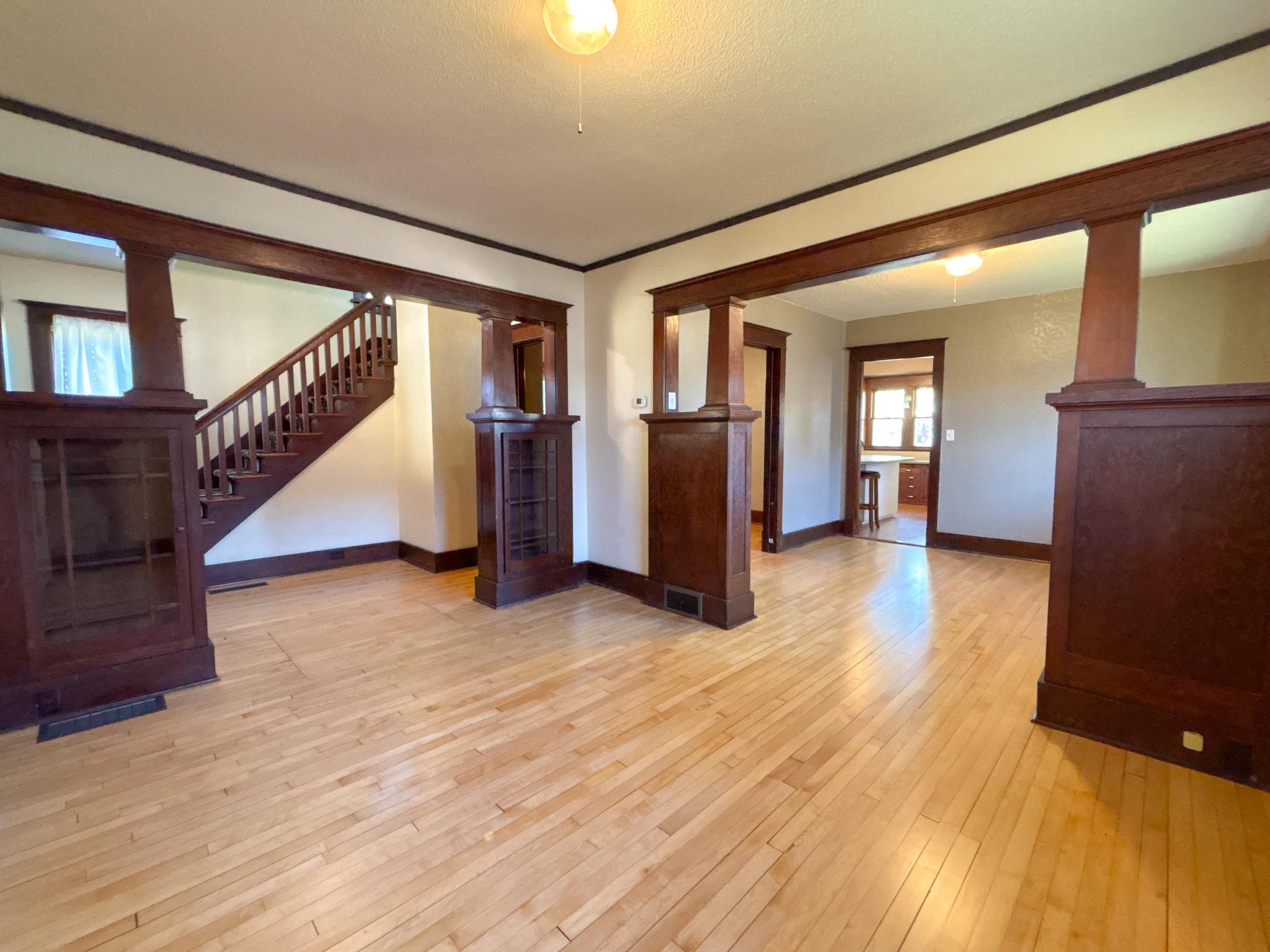 304 W Main Avenue