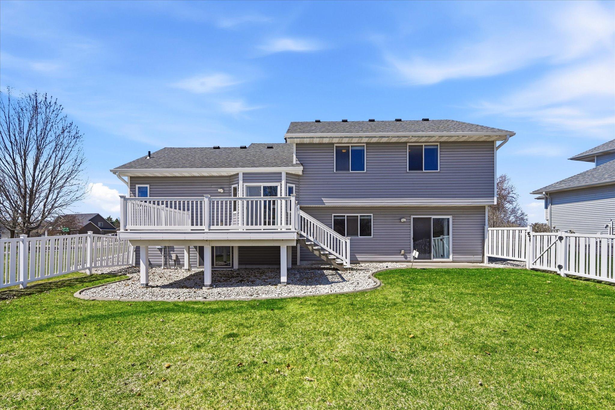 10004 Fallgold Parkway N