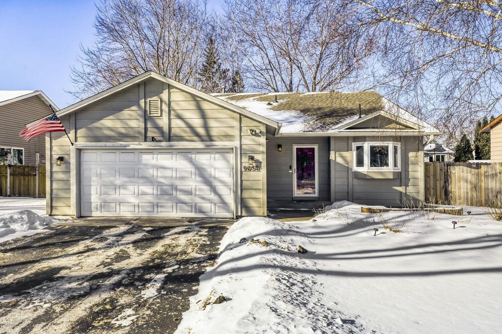 Photo of 9050 Janero Avenue S, Cottage Grove, MN 55016 (MLS # 7014273)