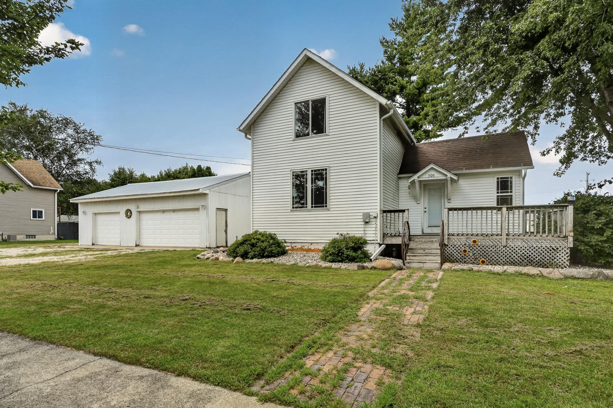 500 Center Avenue S