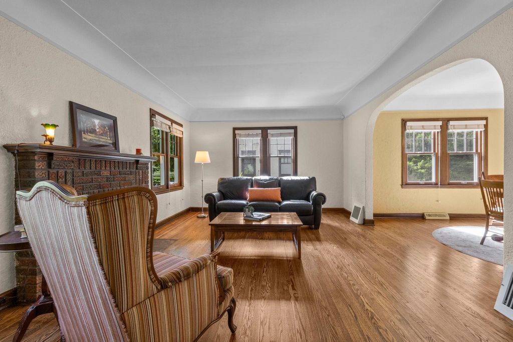 Photo of 2708 Victory Memorial Drive, Minneapolis, MN 55412 (MLS # 7080072)