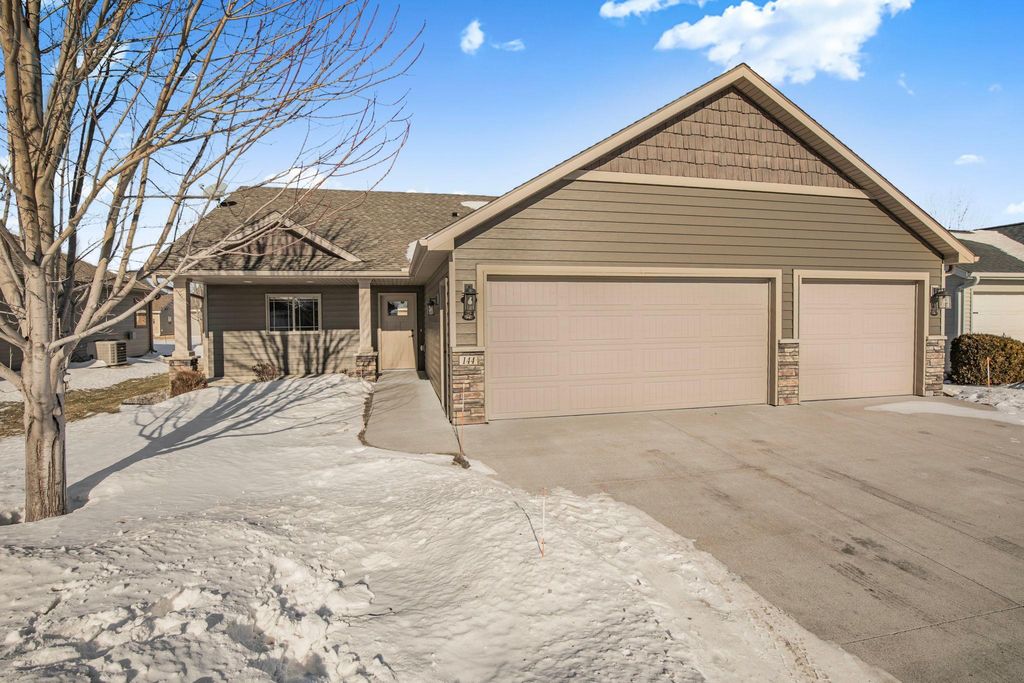 Photo of 144 Glenview Loop, Saint Cloud, MN 56303 (MLS # 7014200)