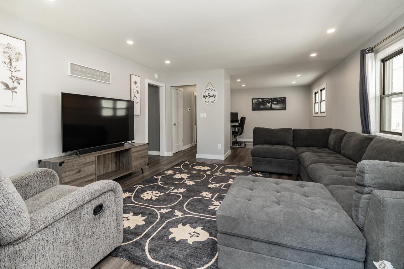 1224 6th Street E