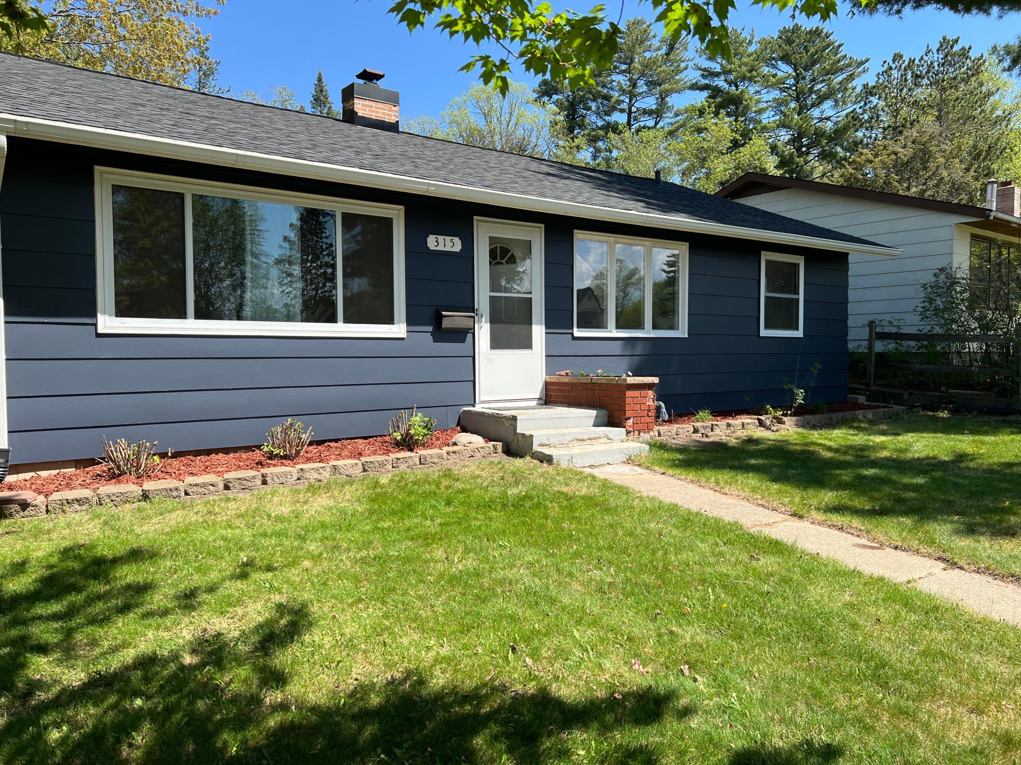 315 NE 8th Street