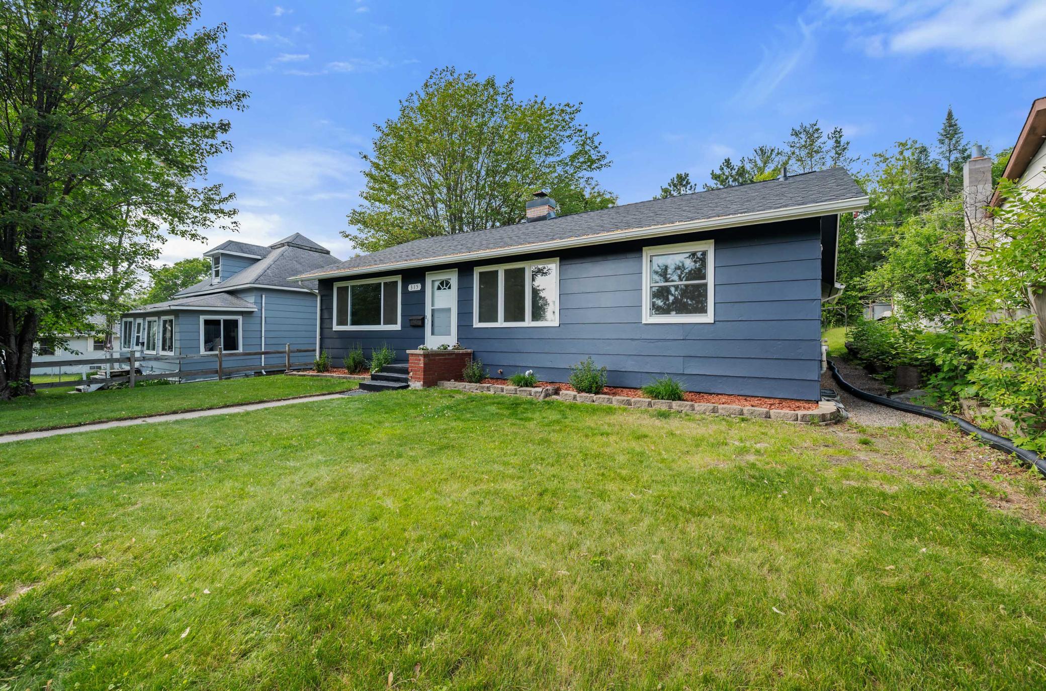 315 NE 8th Street