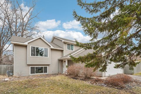 1208 Parkwood Court Burnsville MN 55337