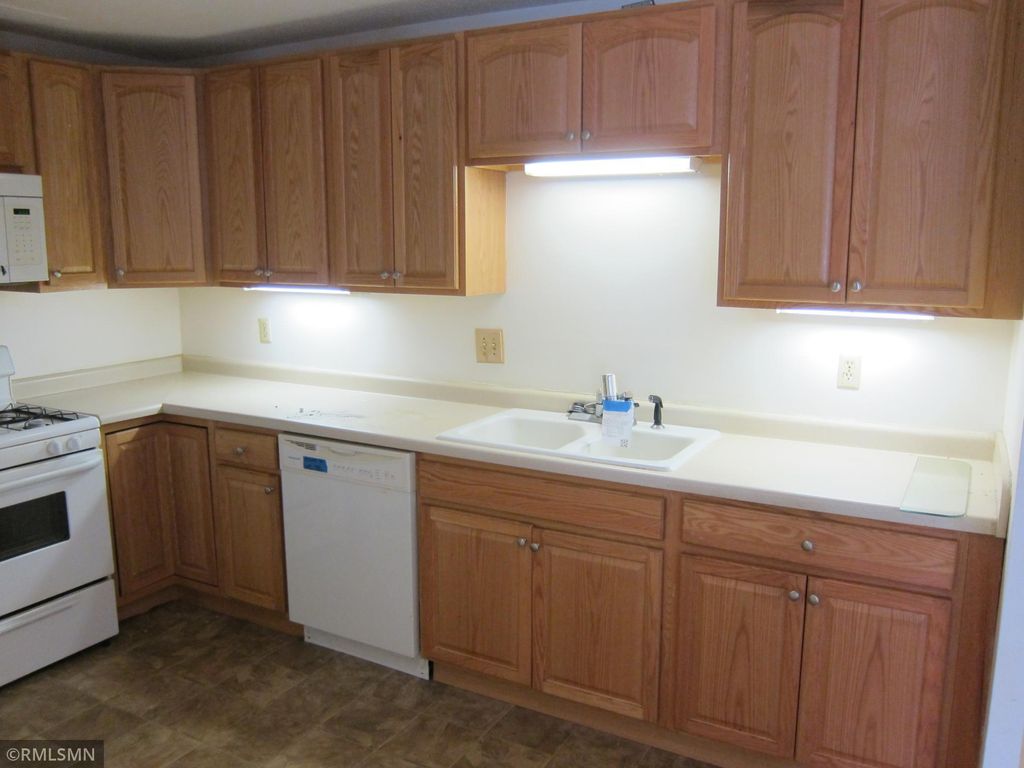 Photo of 4004 Foss Road #102, Saint Anthony, MN 55421 (MLS # 7070965)
